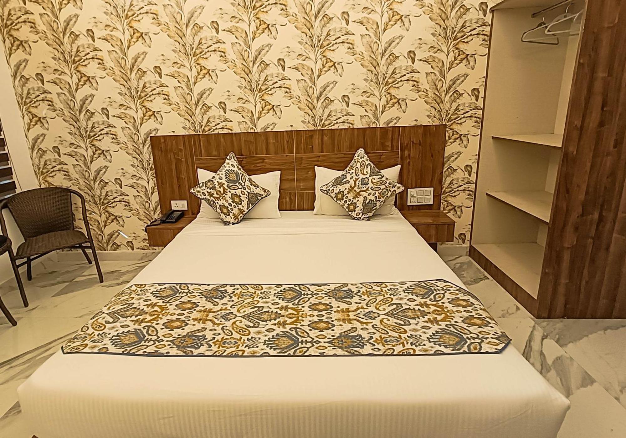 Hotel Cloud Inn, Nainital Rāmgarh Buitenkant foto