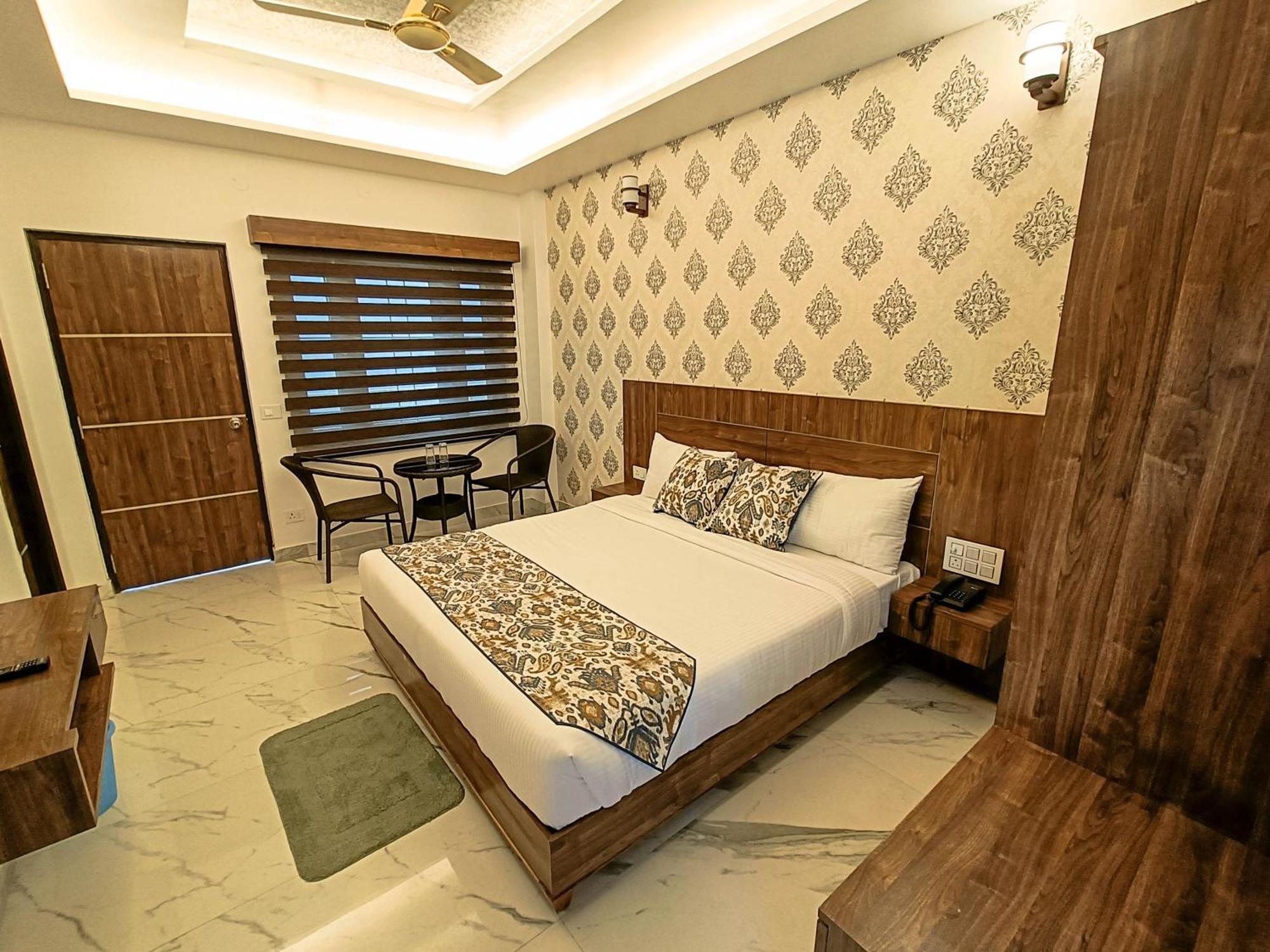Hotel Cloud Inn, Nainital Rāmgarh Buitenkant foto