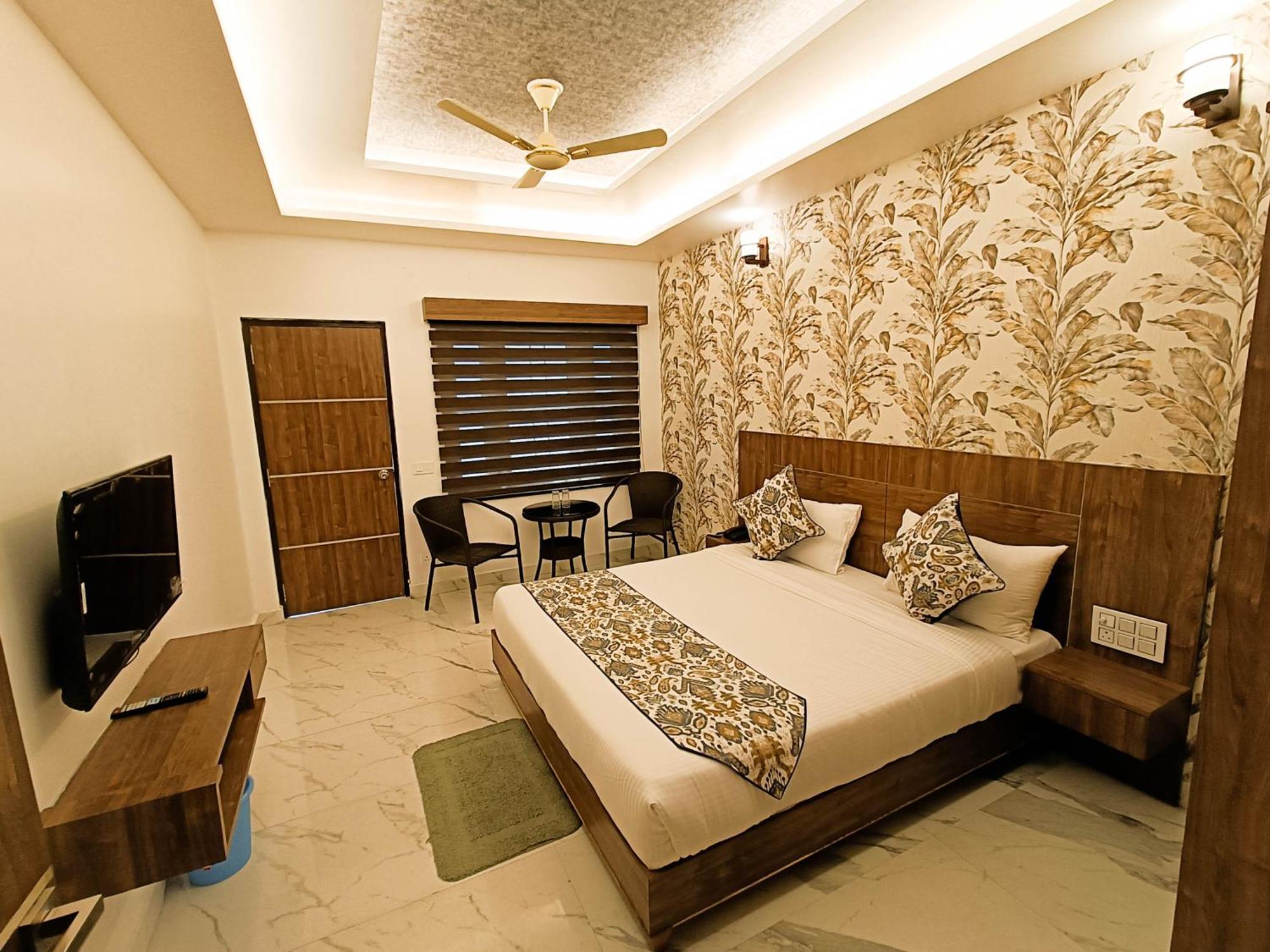 Hotel Cloud Inn, Nainital Rāmgarh Buitenkant foto